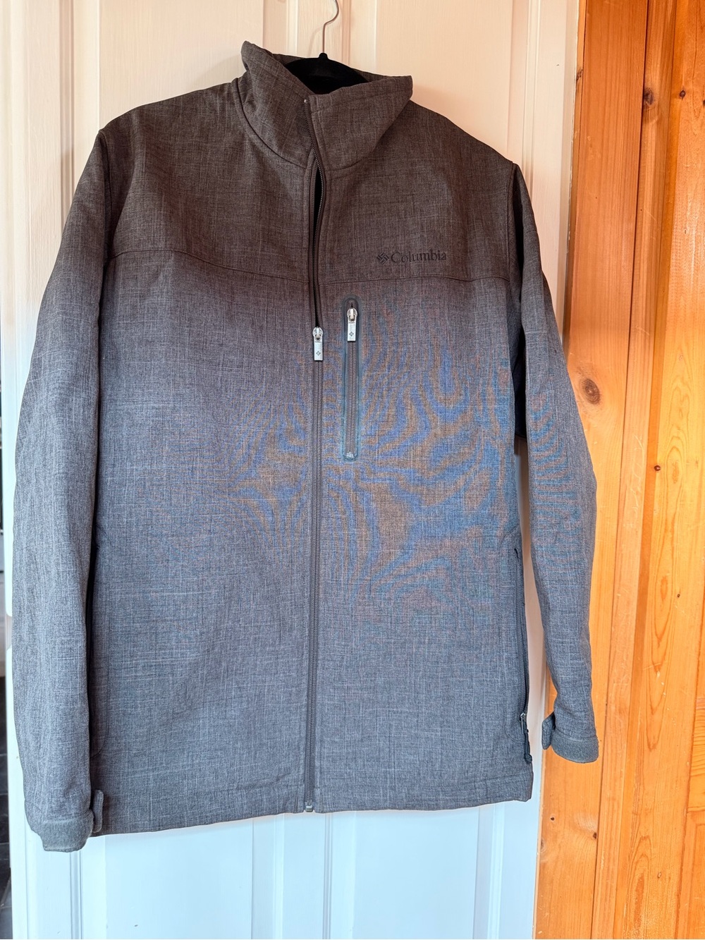Columbia Men's Dark Gray Softshell Performance Jacket